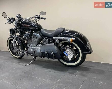 Черный Харлей-Дэвидсон 883 Sportster Custom, объемом двигателя 0.8 л и пробегом 18 тыс. км за 12000 $, фото 45 на Automoto.ua