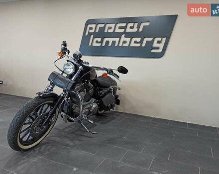 Черный Харлей-Дэвидсон 883 Sportster Custom, объемом двигателя 0.8 л и пробегом 18 тыс. км за 12000 $, фото 12 на Automoto.ua