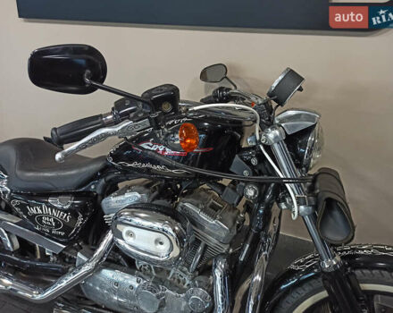 Черный Харлей-Дэвидсон 883 Sportster Custom, объемом двигателя 0.8 л и пробегом 18 тыс. км за 12000 $, фото 20 на Automoto.ua