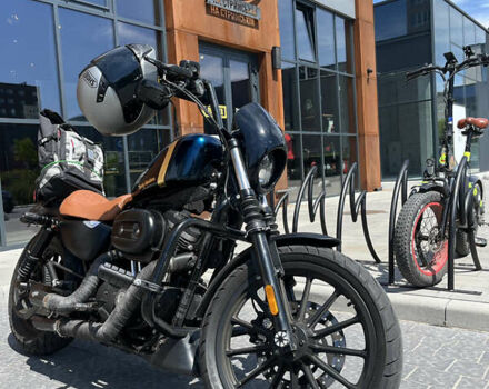 Черный Харлей-Дэвидсон 883 Sportster Custom, объемом двигателя 0.9 л и пробегом 25 тыс. км за 12500 $, фото 12 на Automoto.ua