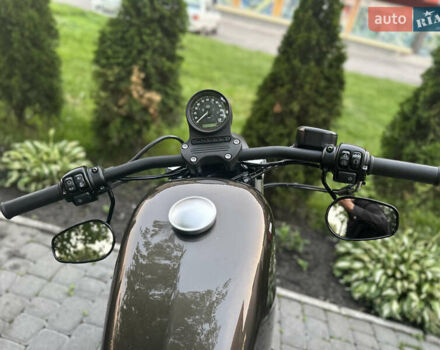 Черный Харлей-Дэвидсон 883 Sportster Custom, объемом двигателя 0.88 л и пробегом 7 тыс. км за 11000 $, фото 1 на Automoto.ua