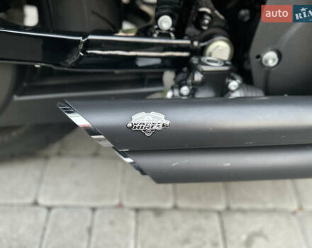 Черный Харлей-Дэвидсон 883 Sportster Custom, объемом двигателя 0.88 л и пробегом 7 тыс. км за 11000 $, фото 3 на Automoto.ua