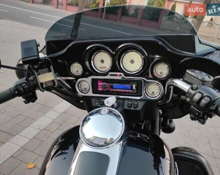 Чорний Харлей-Девідсон ФЛХКС, об'ємом двигуна 1.7 л та пробігом 75 тис. км за 15300 $, фото 4 на Automoto.ua