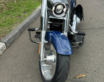 Синий Харлей-Дэвидсон Фэт Бой, объемом двигателя 1.9 л и пробегом 1 тыс. км за 24000 $, фото 2 на Automoto.ua