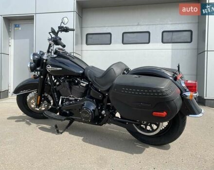 Черный Харлей-Дэвидсон Хэритаж Софтэил, объемом двигателя 1.9 л и пробегом 1 тыс. км за 17300 $, фото 6 на Automoto.ua