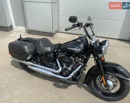 Черный Харлей-Дэвидсон Хэритаж Софтэил, объемом двигателя 1.9 л и пробегом 1 тыс. км за 17300 $, фото 2 на Automoto.ua