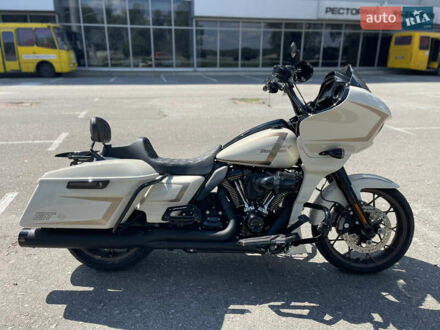 Харлей-Дэвидсон Роад Глайд 2023 в Киеве на Automoto.ua Харлей-Дэвидсон Роад Глайд, объемом двигателя 1.9 л и пробегом 9 тыс. км за 28000 $, фото 1 на Automoto.ua