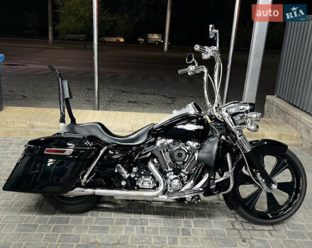 Черный Харлей-Дэвидсон Роад Кинг, объемом двигателя 1.6 л и пробегом 53 тыс. км за 15000 $, фото 7 на Automoto.ua