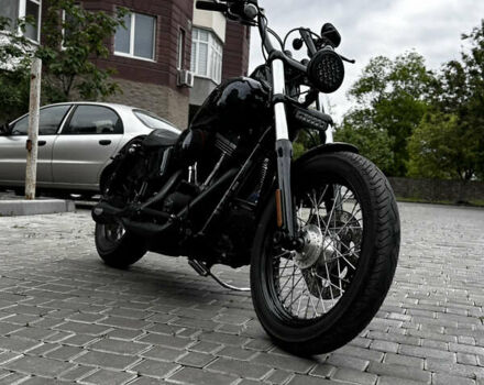 Синий Харлей-Дэвидсон Стрит Боб, объемом двигателя 1.69 л и пробегом 15 тыс. км за 11200 $, фото 6 на Automoto.ua