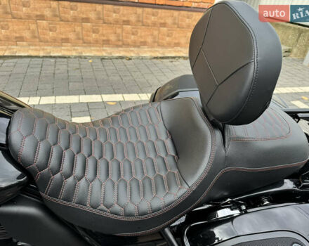 Черный Харлей-Дэвидсон Стрит Глиде, объемом двигателя 1.8 л и пробегом 91 тыс. км за 19500 $, фото 8 на Automoto.ua