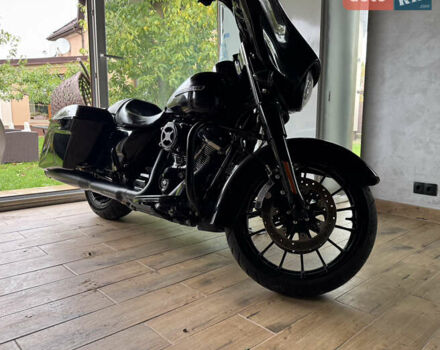 Чорний Харлей-Девідсон Стріт Глідє, об'ємом двигуна 1.8 л та пробігом 3 тис. км за 31000 $, фото 4 на Automoto.ua