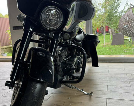 Чорний Харлей-Девідсон Стріт Глідє, об'ємом двигуна 1.8 л та пробігом 3 тис. км за 31000 $, фото 8 на Automoto.ua