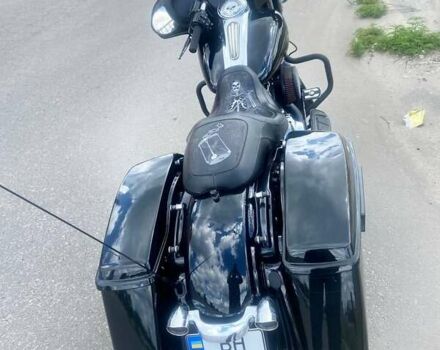 Черный Харлей-Дэвидсон Стрит Глиде, объемом двигателя 1.7 л и пробегом 25 тыс. км за 16750 $, фото 12 на Automoto.ua