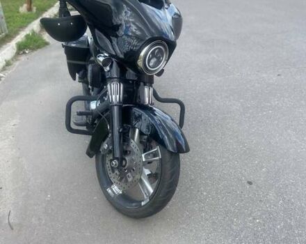 Черный Харлей-Дэвидсон Стрит Глиде, объемом двигателя 1.7 л и пробегом 25 тыс. км за 16750 $, фото 8 на Automoto.ua