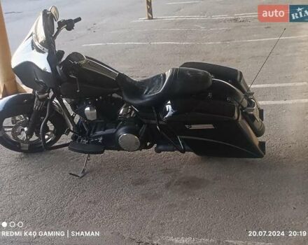 Черный Харлей-Дэвидсон Стрит Глиде, объемом двигателя 1.7 л и пробегом 25 тыс. км за 16750 $, фото 9 на Automoto.ua