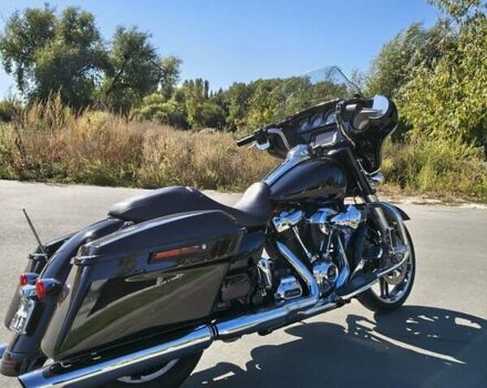 Черный Харлей-Дэвидсон Стрит Глиде, объемом двигателя 1.8 л и пробегом 67 тыс. км за 15500 $, фото 4 на Automoto.ua