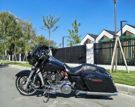Черный Харлей-Дэвидсон Стрит Глиде, объемом двигателя 1.8 л и пробегом 67 тыс. км за 15500 $, фото 2 на Automoto.ua