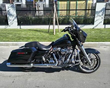 Черный Харлей-Дэвидсон Стрит Глиде, объемом двигателя 1.8 л и пробегом 67 тыс. км за 15500 $, фото 6 на Automoto.ua