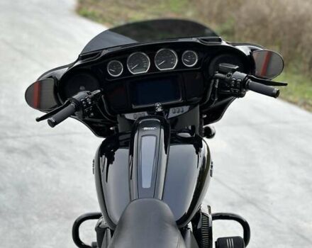 Чорний Харлей-Девідсон Стріт Глідє, об'ємом двигуна 1.87 л та пробігом 2 тис. км за 21900 $, фото 22 на Automoto.ua