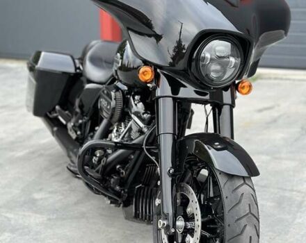 Чорний Харлей-Девідсон Стріт Глідє, об'ємом двигуна 1.87 л та пробігом 2 тис. км за 21900 $, фото 29 на Automoto.ua