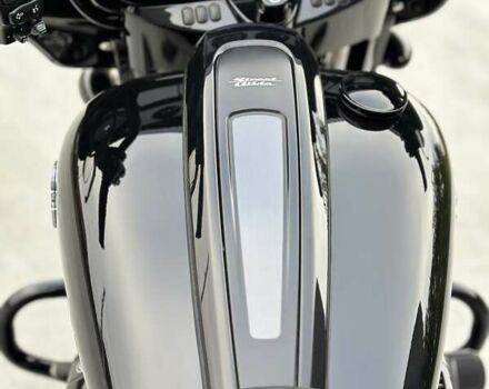 Чорний Харлей-Девідсон Стріт Глідє, об'ємом двигуна 1.87 л та пробігом 2 тис. км за 21900 $, фото 23 на Automoto.ua