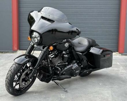 Чорний Харлей-Девідсон Стріт Глідє, об'ємом двигуна 1.87 л та пробігом 2 тис. км за 21900 $, фото 2 на Automoto.ua