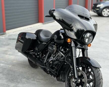 Чорний Харлей-Девідсон Стріт Глідє, об'ємом двигуна 1.87 л та пробігом 2 тис. км за 21900 $, фото 19 на Automoto.ua
