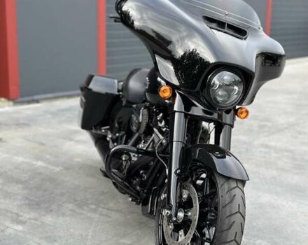 Чорний Харлей-Девідсон Стріт Глідє, об'ємом двигуна 1.87 л та пробігом 2 тис. км за 21900 $, фото 13 на Automoto.ua