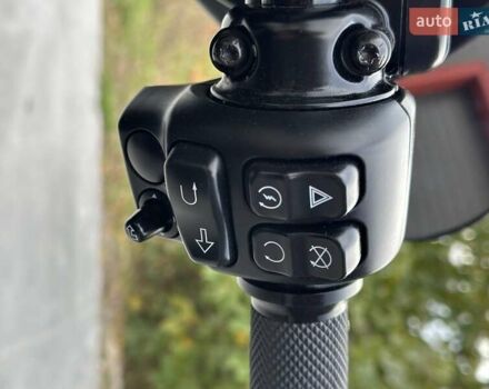 Чорний Харлей-Девідсон Стріт Глідє, об'ємом двигуна 1.87 л та пробігом 2 тис. км за 21900 $, фото 11 на Automoto.ua