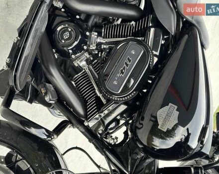 Чорний Харлей-Девідсон Стріт Глідє, об'ємом двигуна 1.87 л та пробігом 2 тис. км за 21900 $, фото 27 на Automoto.ua