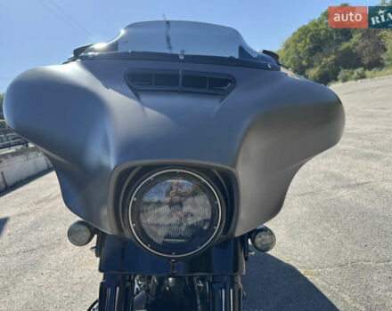 Харлей-Дэвидсон Стрит Глиде, объемом двигателя 0 л и пробегом 8 тыс. км за 18900 $, фото 5 на Automoto.ua