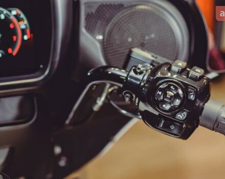 Харлей-Дэвидсон Стрит Глиде, объемом двигателя 1.92 л и пробегом 0 тыс. км за 39542 $, фото 4 на Automoto.ua