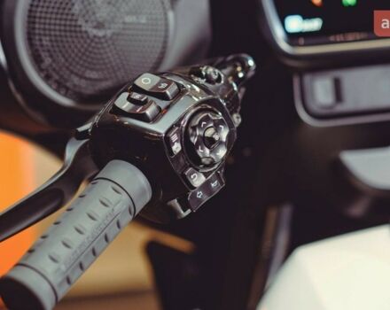 Харлей-Дэвидсон Стрит Глиде, объемом двигателя 1.92 л и пробегом 0 тыс. км за 39542 $, фото 3 на Automoto.ua