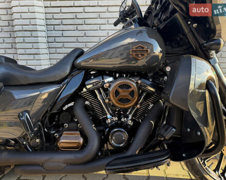 Серый Харлей-Дэвидсон Стрит Глиде, объемом двигателя 1.87 л и пробегом 11 тыс. км за 27300 $, фото 2 на Automoto.ua