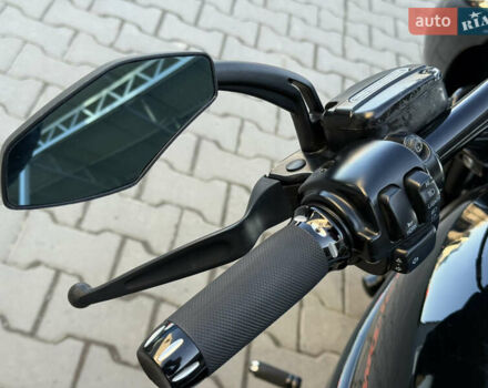 Черный Харлей-Дэвидсон В-Род, объемом двигателя 1.3 л и пробегом 61 тыс. км за 13700 $, фото 15 на Automoto.ua
