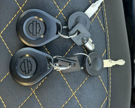 Черный Харлей-Дэвидсон В-Род, объемом двигателя 1.3 л и пробегом 61 тыс. км за 13700 $, фото 24 на Automoto.ua