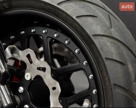 Черный Харлей-Дэвидсон В-Род, объемом двигателя 1.25 л и пробегом 2 тыс. км за 35000 $, фото 5 на Automoto.ua