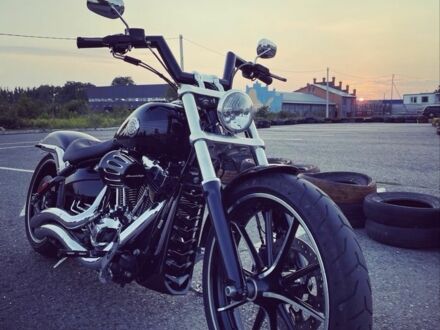 Харлей-Дэвидсон Breakout, объемом двигателя 1.7 л и пробегом 0 тыс. км за 17700 $, фото 1 на Automoto.ua
