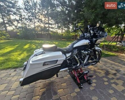 Харлей-Дэвидсон CVO Road Glide, объемом двигателя 1.8 л и пробегом 18 тыс. км за 16500 $, фото 14 на Automoto.ua
