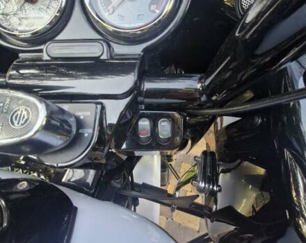 Харлей-Дэвидсон CVO Road Glide, объемом двигателя 1.8 л и пробегом 18 тыс. км за 16500 $, фото 3 на Automoto.ua