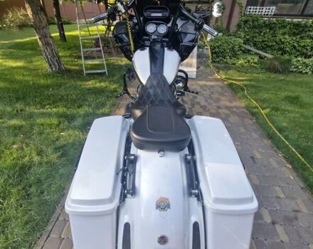 Харлей-Дэвидсон CVO Road Glide, объемом двигателя 1.8 л и пробегом 18 тыс. км за 16500 $, фото 9 на Automoto.ua