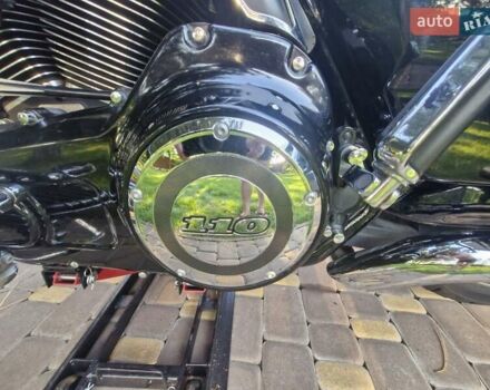 Харлей-Дэвидсон CVO Road Glide, объемом двигателя 1.8 л и пробегом 18 тыс. км за 16500 $, фото 12 на Automoto.ua
