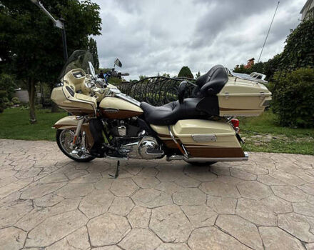 Харлей-Дэвидсон CVO Road Glide, объемом двигателя 1.8 л и пробегом 17 тыс. км за 37000 $, фото 6 на Automoto.ua