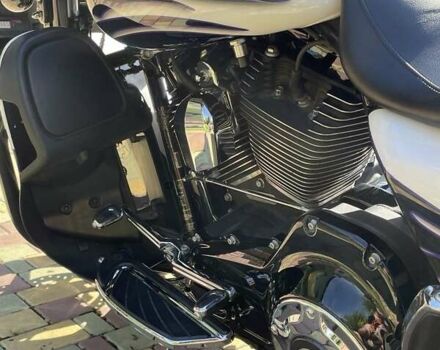 Белый Харлей-Дэвидсон CVO Street Glide, объемом двигателя 0 л и пробегом 24 тыс. км за 18900 $, фото 11 на Automoto.ua