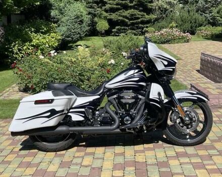 Белый Харлей-Дэвидсон CVO Street Glide, объемом двигателя 0 л и пробегом 24 тыс. км за 18900 $, фото 20 на Automoto.ua