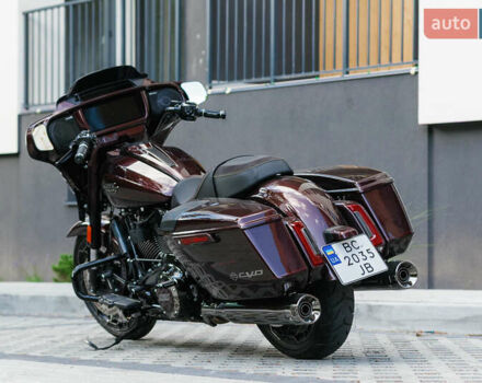 Коричневый Харлей-Дэвидсон CVO Street Glide, объемом двигателя 1.97 л и пробегом 1 тыс. км за 50000 $, фото 2 на Automoto.ua