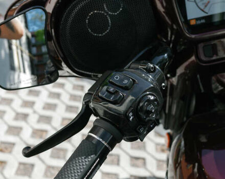 Коричневый Харлей-Дэвидсон CVO Street Glide, объемом двигателя 1.97 л и пробегом 1 тыс. км за 50000 $, фото 46 на Automoto.ua