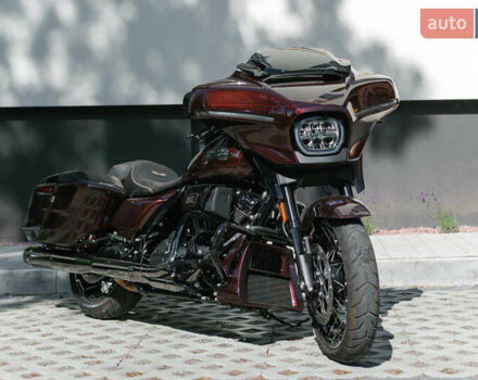 Коричневый Харлей-Дэвидсон CVO Street Glide, объемом двигателя 1.97 л и пробегом 1 тыс. км за 50000 $, фото 9 на Automoto.ua