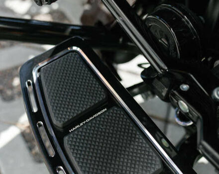 Коричневый Харлей-Дэвидсон CVO Street Glide, объемом двигателя 1.97 л и пробегом 1 тыс. км за 50000 $, фото 26 на Automoto.ua