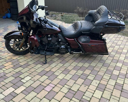 Красный Харлей-Дэвидсон CVO Street Glide, объемом двигателя 1.9 л и пробегом 31 тыс. км за 35000 $, фото 6 на Automoto.ua